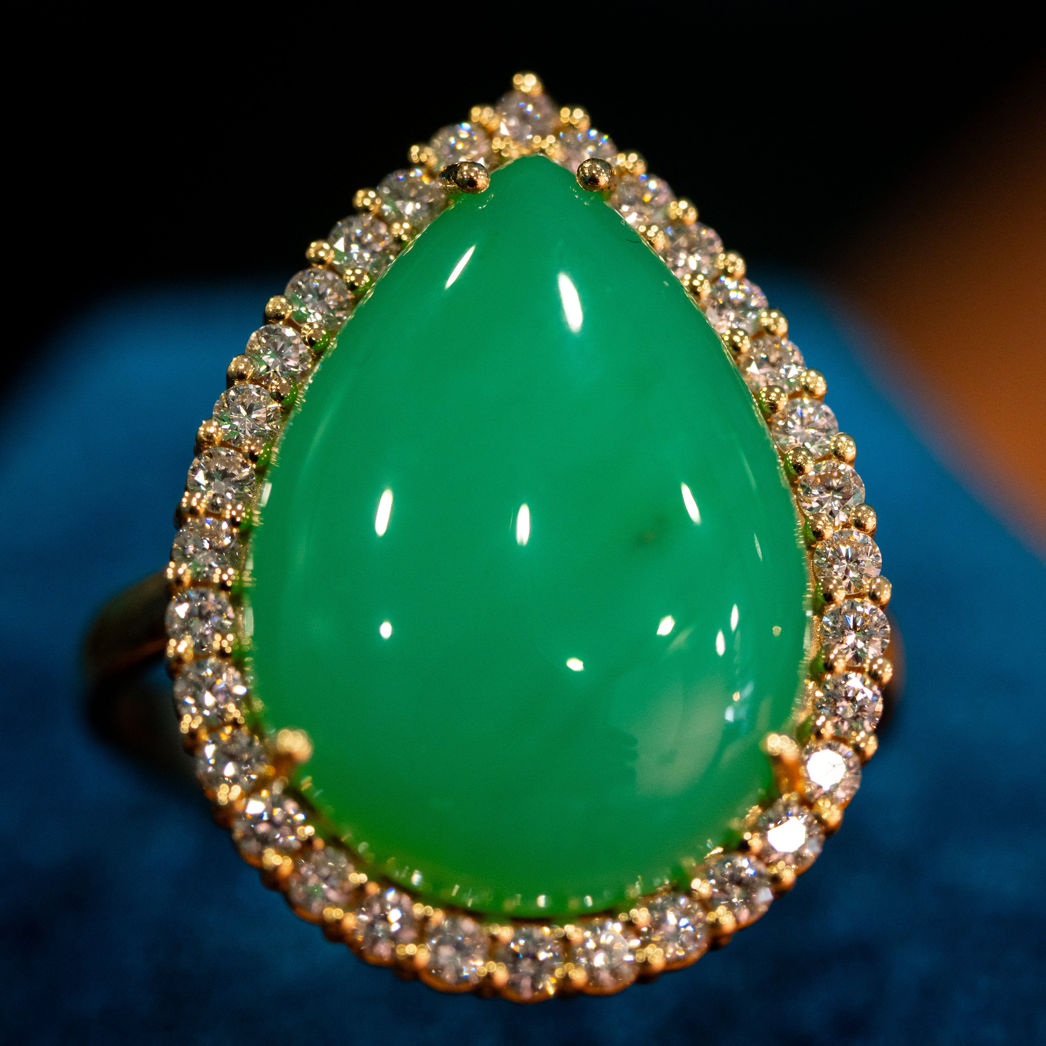 Anello Goccia di Primavera - Crisoprasio e Diamanti