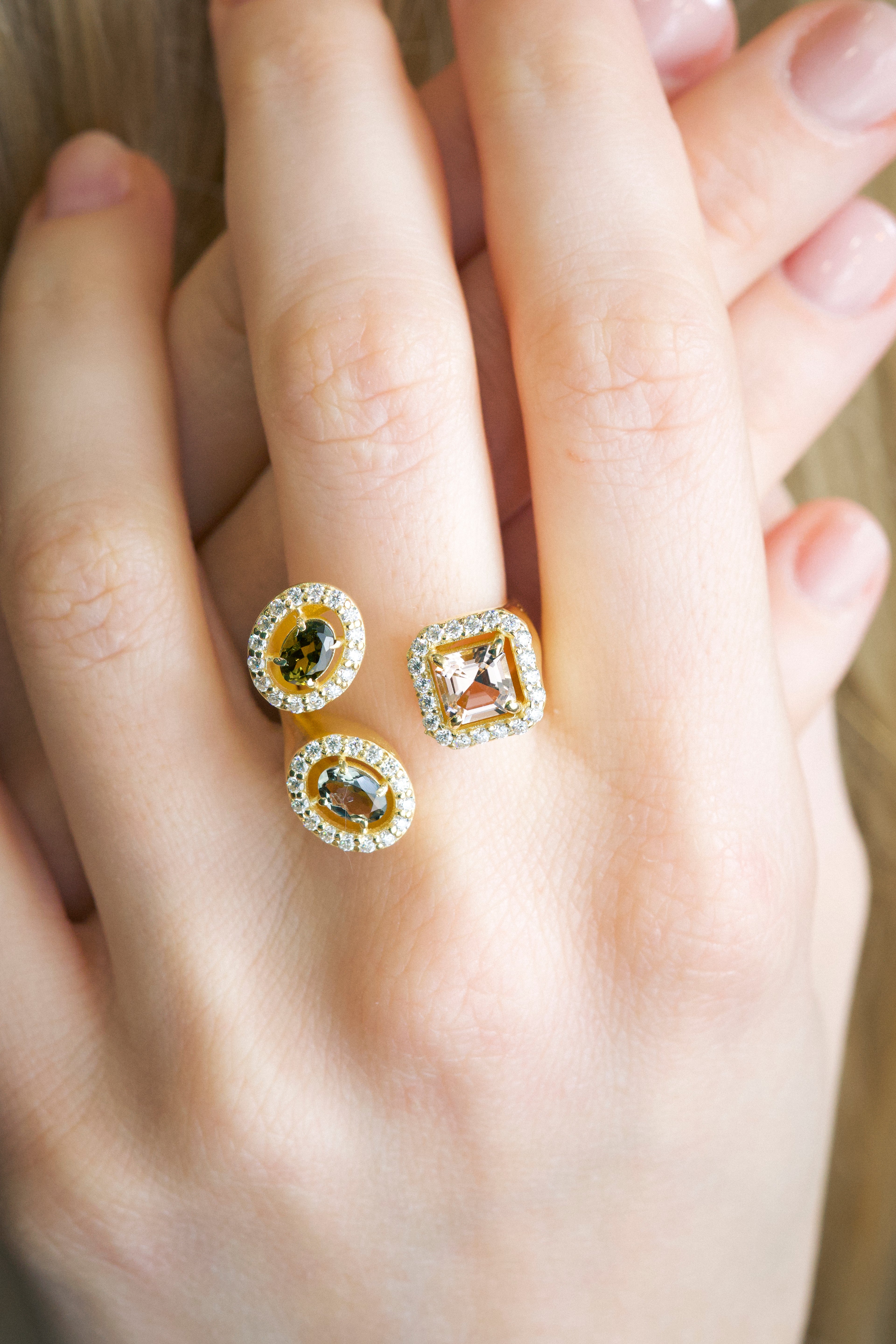 Anello Tre gemme