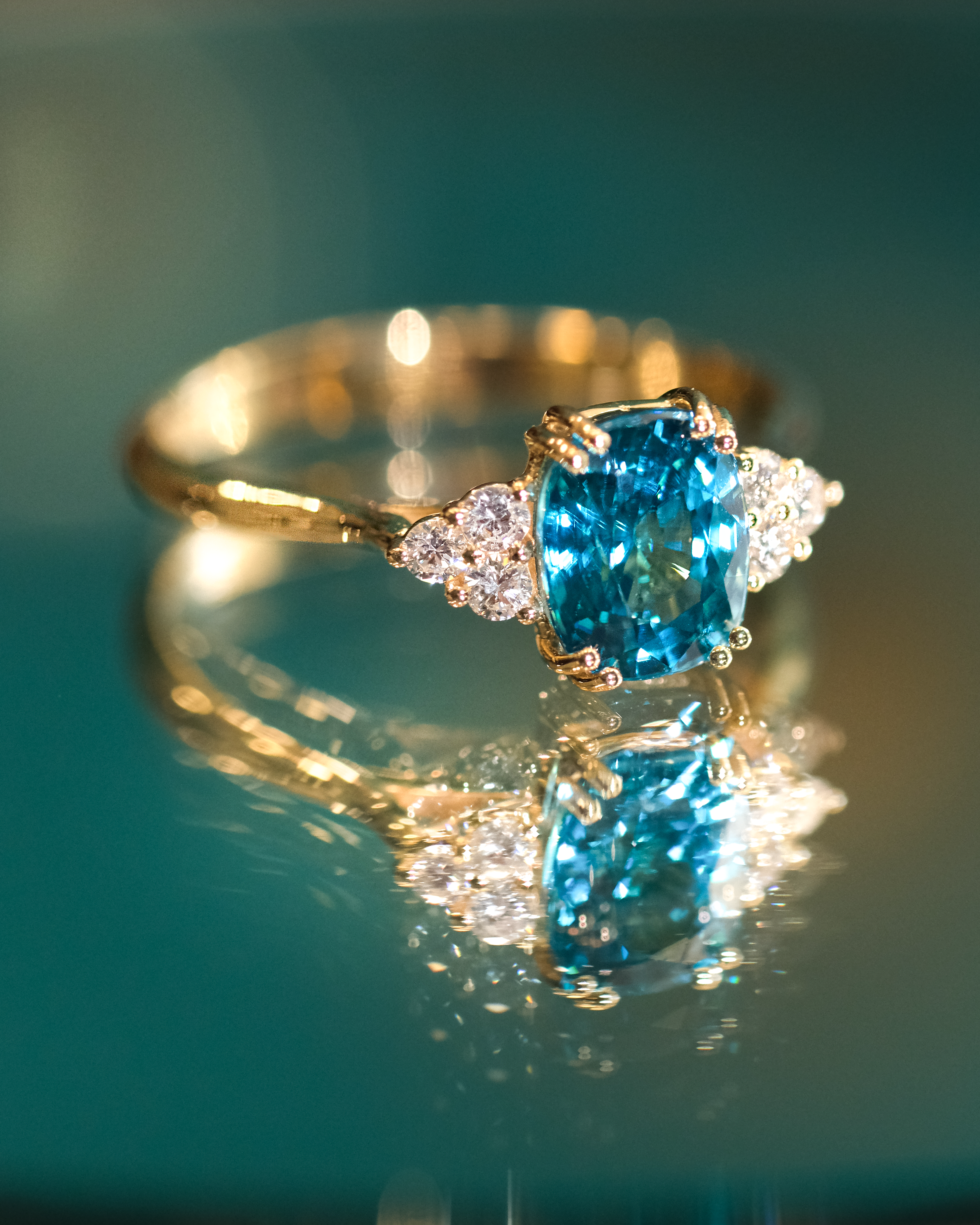 Anello Blue Zircon