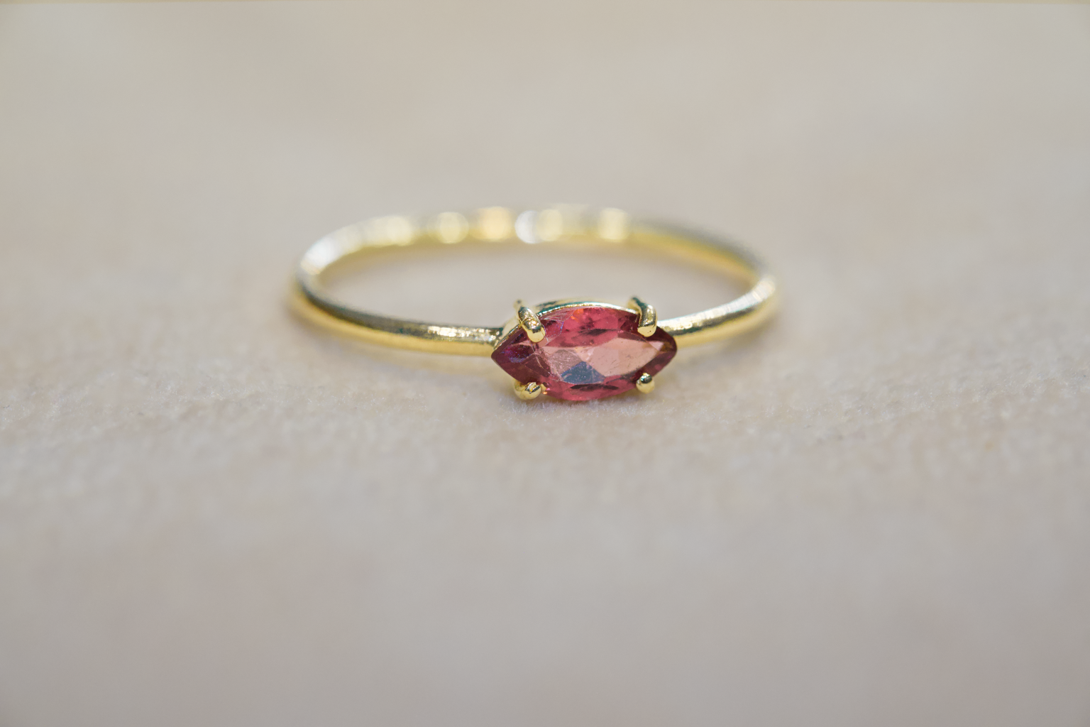 Anello Marquise