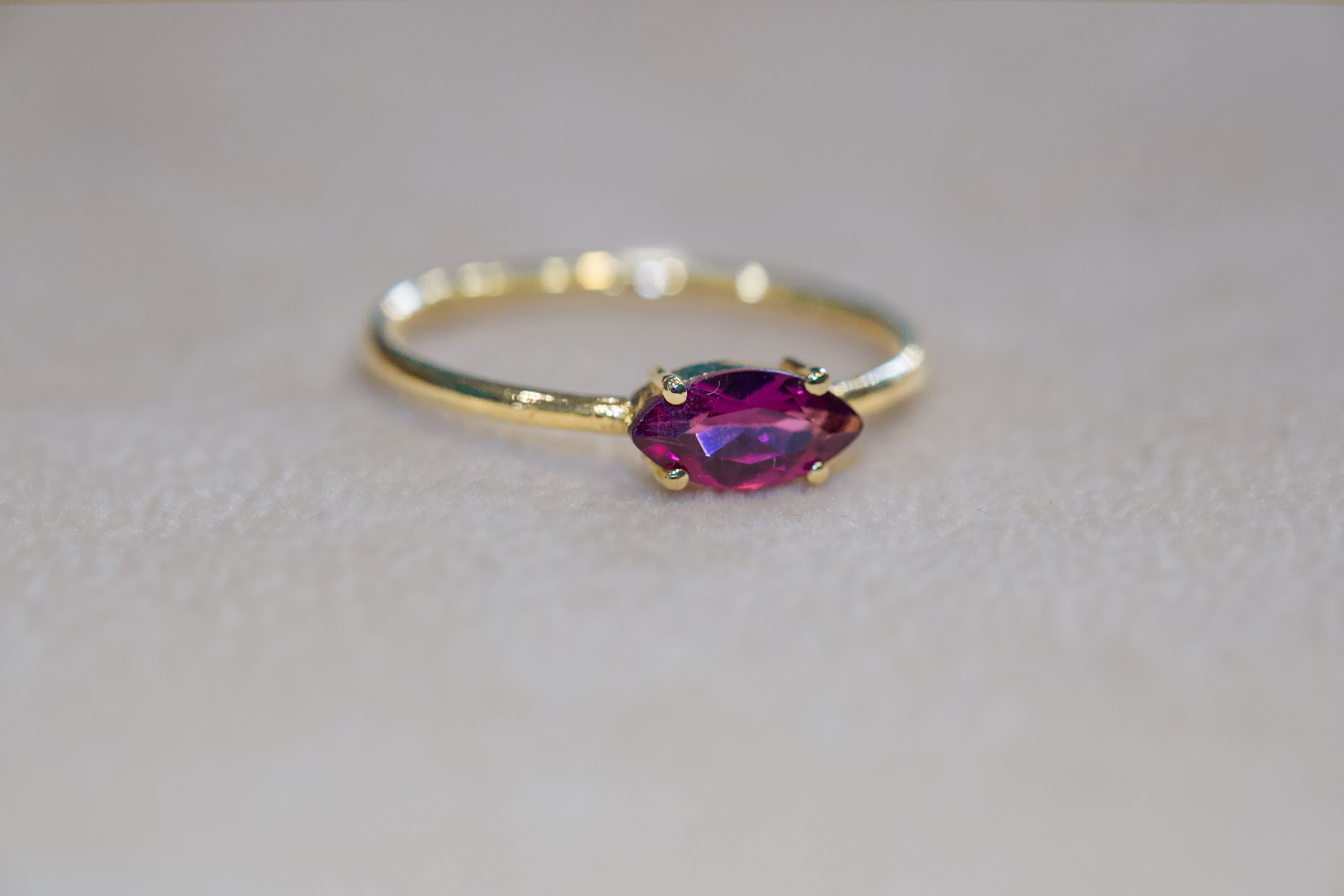 Anello Marquise