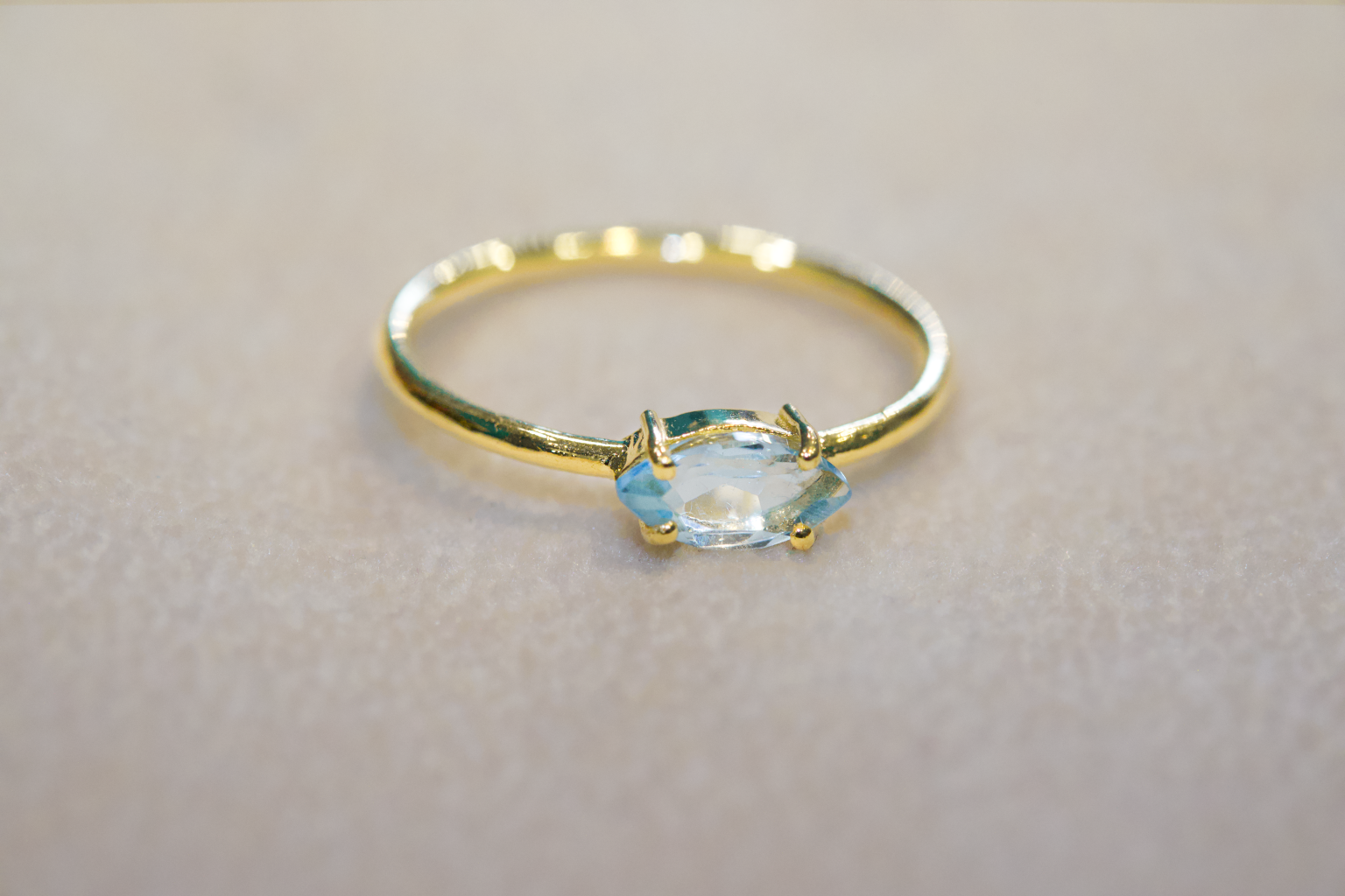 Anello Marquise