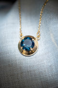 Collana Blue essence