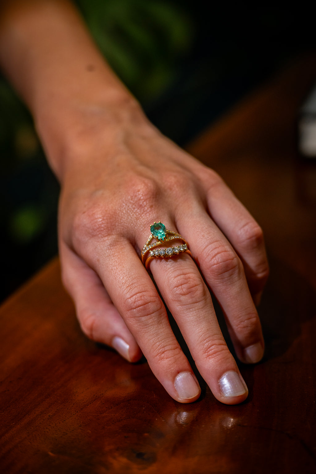 Anello Emerald Twist